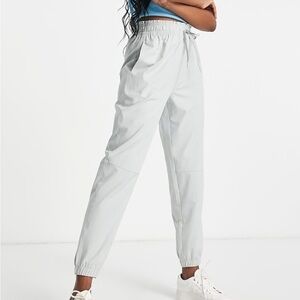 Abercrombie & Fitch cargo pant in gray